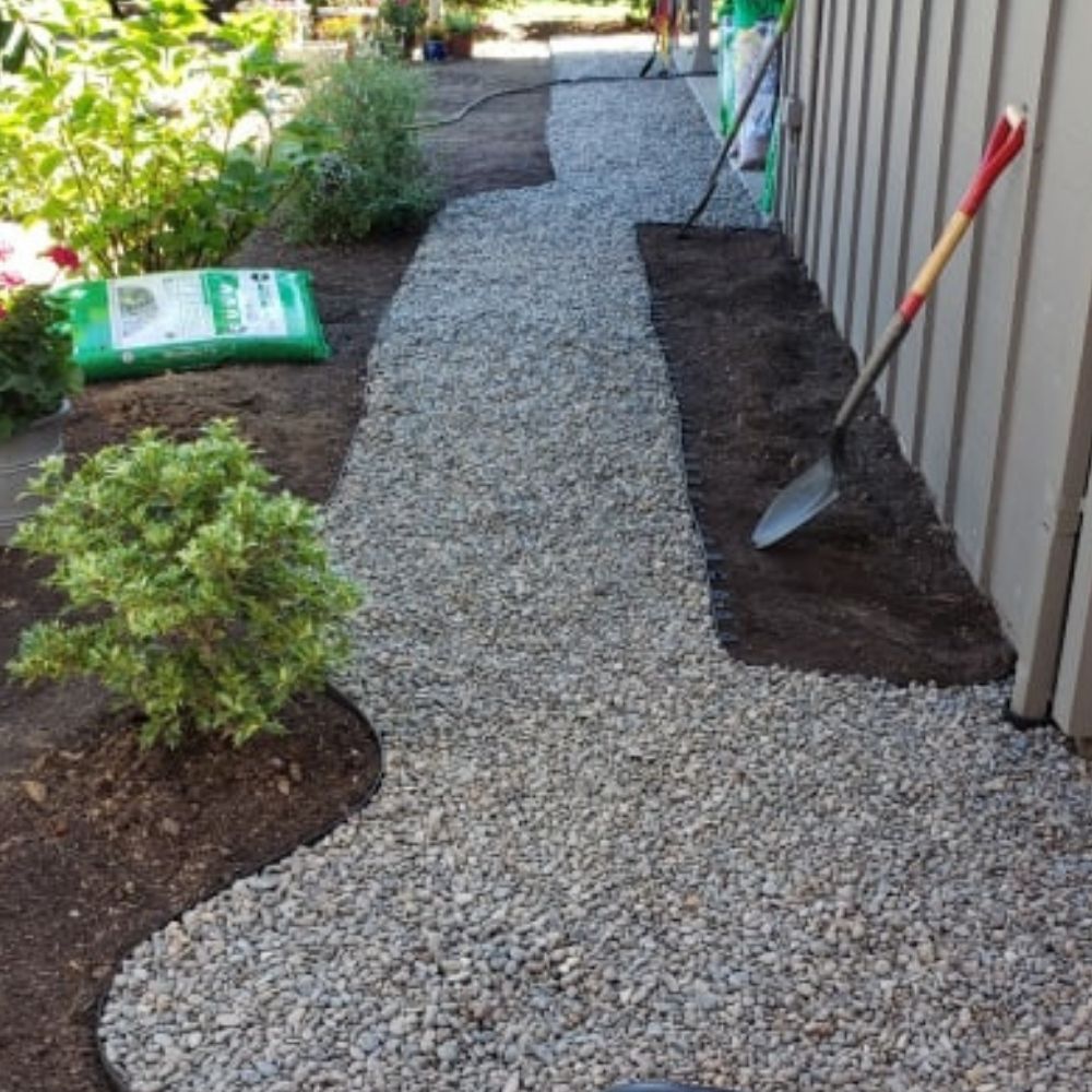 Plastic Garden Edging Kit (per metre): image 8